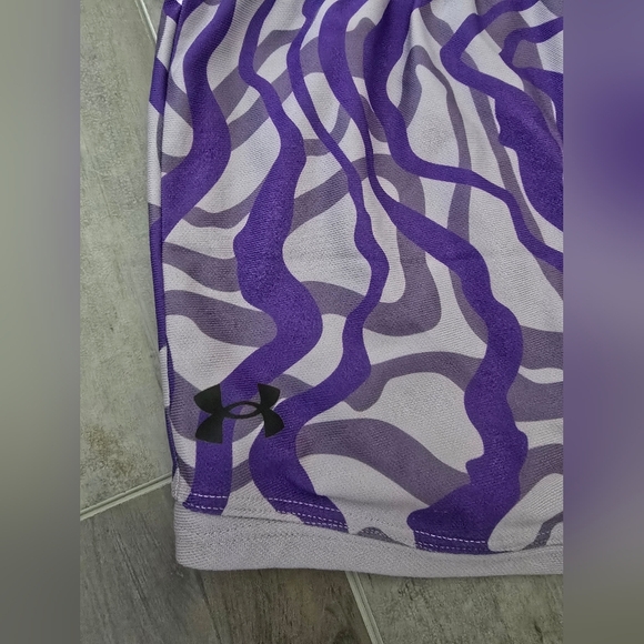 Under Armour Purple Patterned Shorts - Picture 3 of 7